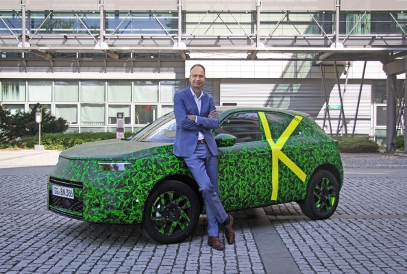 Opel muestra las primeras imágenes 'camufladas' del nuevo Mokka, que llegará en 2021