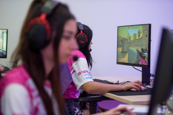 La alicantina GGTech entra en Argentina y México de la mano de Amazon con sus ligas de 'eSports'