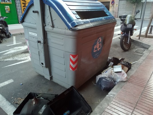 Cs critica al gobierno de San Vicente por permitir que caduquen tres contratos de limpieza municipal