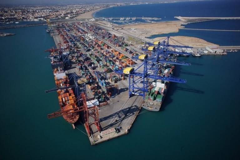 Los tráficos de Valenciaport bajan un 20% en mayo por el efecto del covid-19