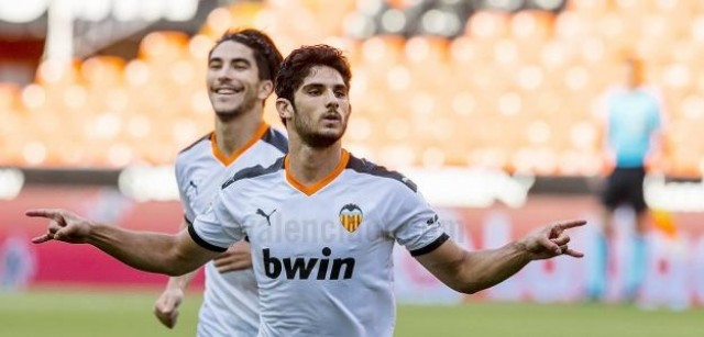 Guedes rompe su sequía goleadora más de un año después
