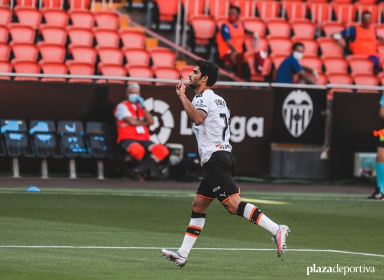 Una gran versión de Guedes termina con un Osasuna que compareció tarde