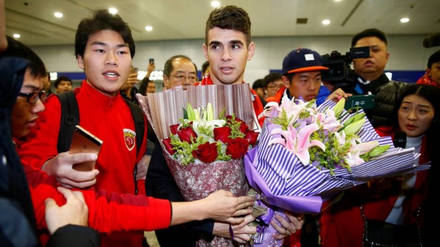 China limita el volumen de los fichajes foráneos a los clubes con pérdidas