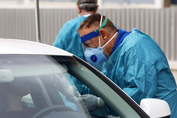 Sanidad notifica un fallecido y 141 contagios por covid-19 en las últimas 24 horas