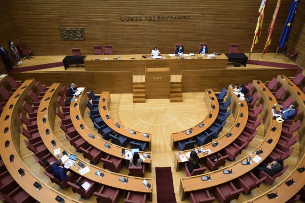 Les Corts albergarán a la mitad de los diputados en la nueva normalidad