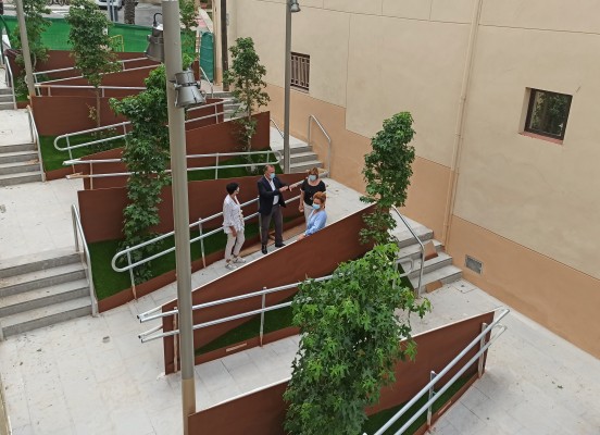 Benicàssim concluye las obras de remodelación de la calle Encarnación Marzá
