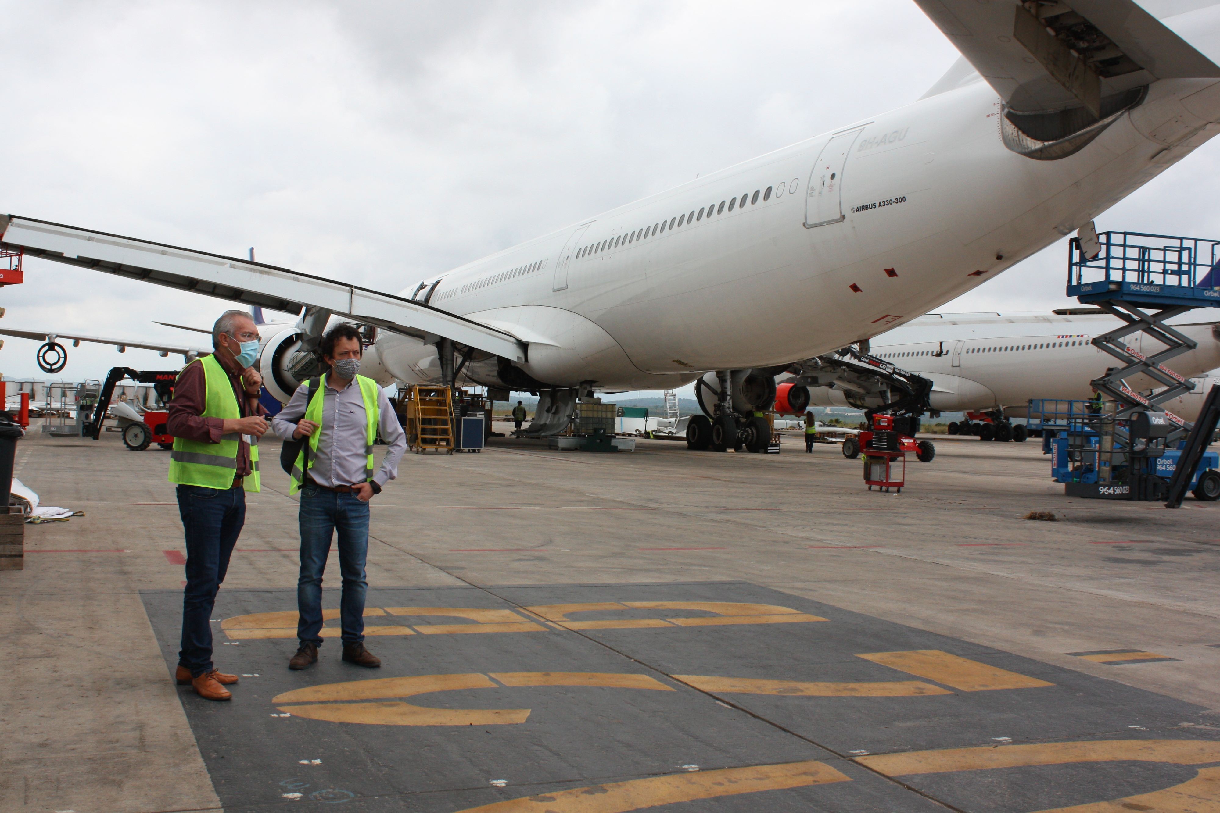 Castelló estudia implantar ciclos formativos de transporte y mantenimiento para el aeropuerto