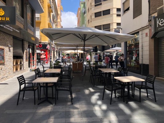 El fin de la alarma no ataja la incertidumbre en la hostelería: Alicante estudia más bonificaciones