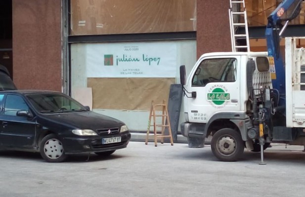 Las obras para el traslado de la tienda de telas que creció con la Gran Vía a Santo Domingo, en marcha 