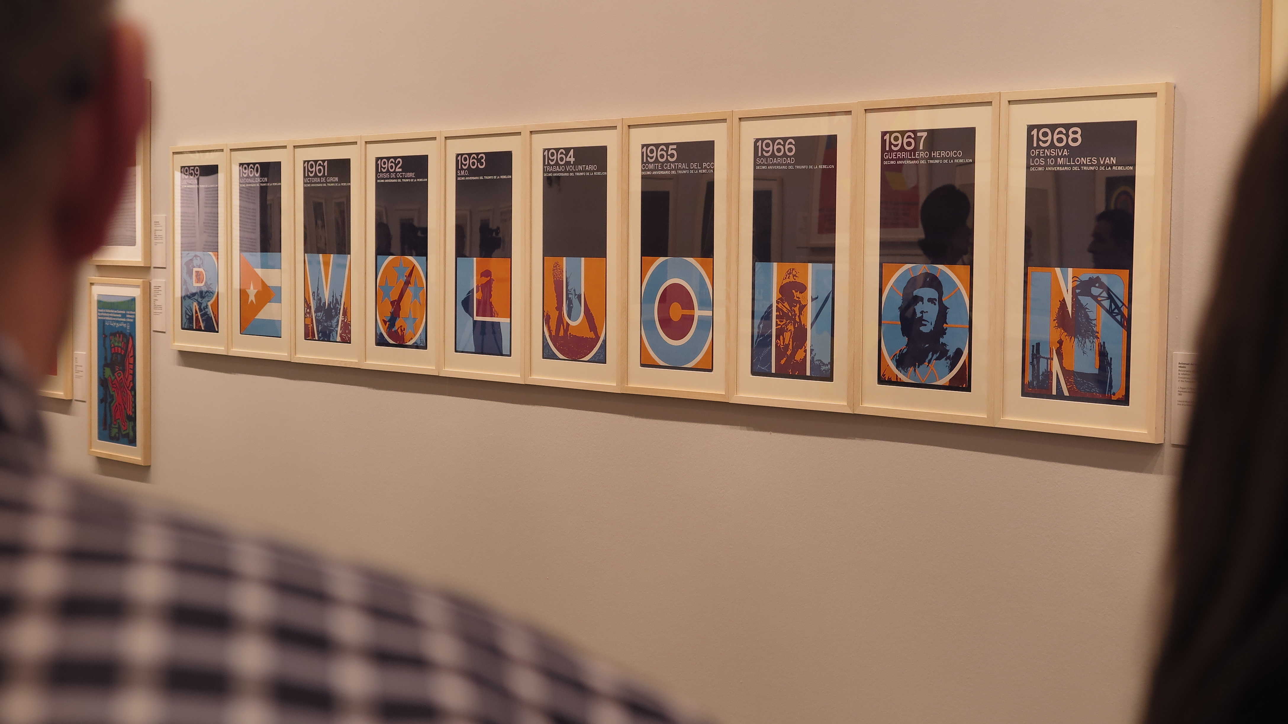 ¡Castro no estaba muerto!: la cartelería cubana llega al MuVIM