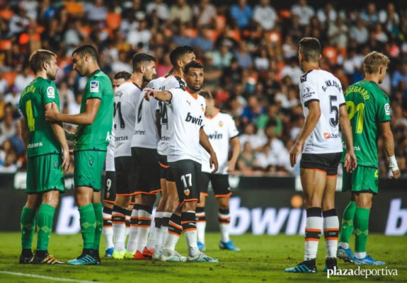 Coquelin se retira lesionado 