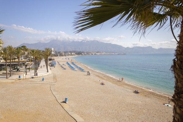 El Ayuntamiento de l’Alfàs cerrará la playa de l’Albir la noche de San Juan
