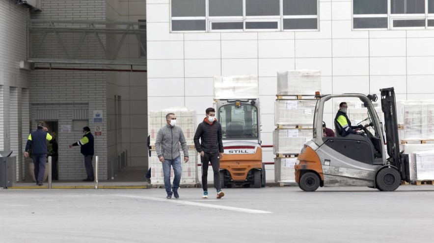 La exportación de azulejo cae un 39% en abril y las fábricas pretenden recuperar ventas este verano