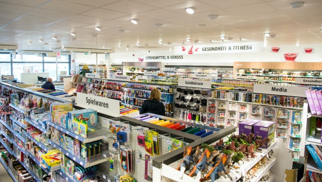 El gigante de cosmética y droguería Rossmann fija en València la sede para su despliegue en España