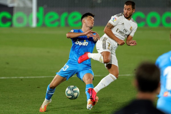 Hugo Guillamón vuelve a dar argumentos para su renovación