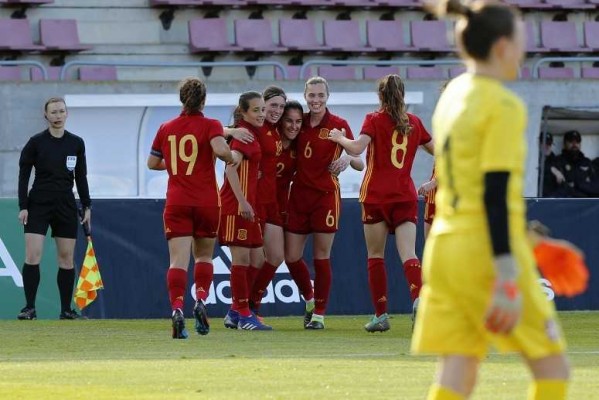 La UEFA modifica el formato de los Europeos femeninos de fútbol sub'17 y sub'19
