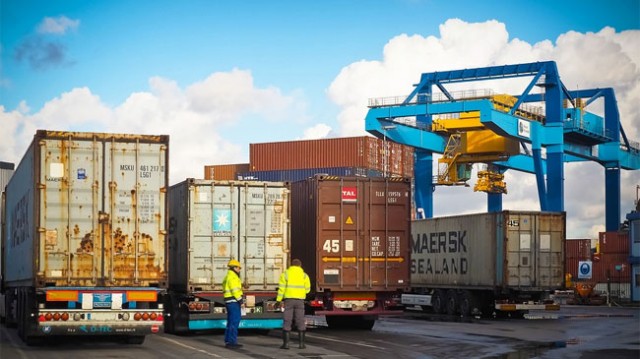 Solo los productos alimenticios se salvan de la debacle de las exportaciones en abril: Murcia vende un 16% más