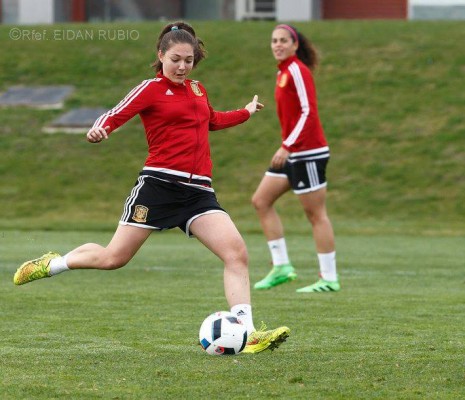 El Alhama CF ficha a la joven centrocampista Sara Rubio, ex internacional sub-17 y sub-19