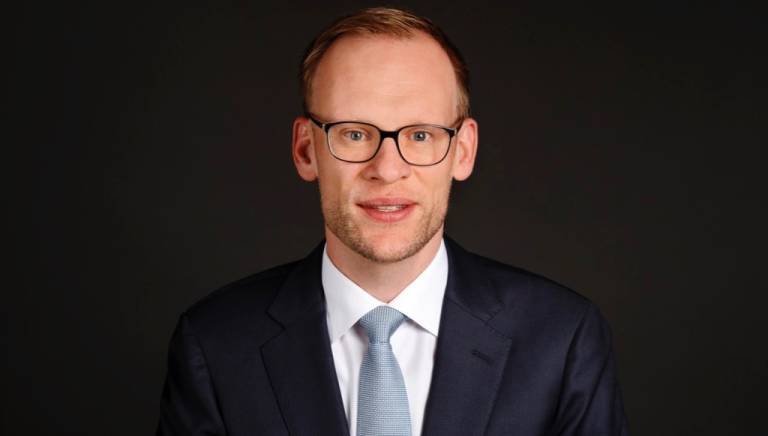 Piense bien antes de comprar deuda pública