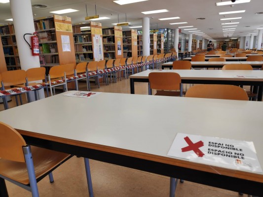 La Biblioteca de la UA abre una sala de estudio y reanuda los préstamos y devoluciones