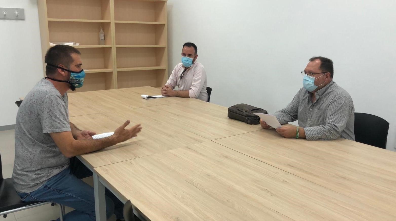 El PSPV de Castelló pide que los pescadores puedan capturar gamba roja en los caladeros descubiertos