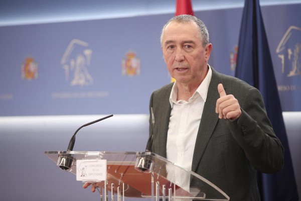  Compromís pedirá que el Congreso investigue a las empresas del AVE a La Meca para sortear el veto al Rey emérito