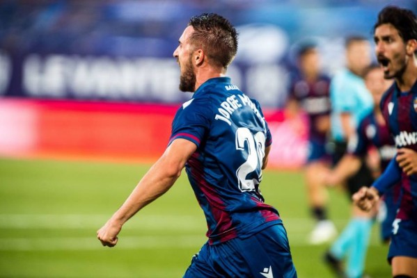 El Levante se abona al empate