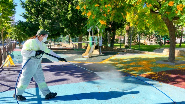 Benidorm reabre los parques infantiles y las instalaciones deportivas municipales