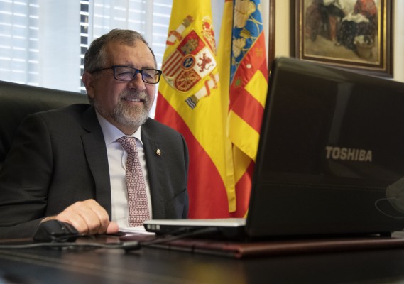Martí llama a la responsabilidad de los jóvenes y adolescentes para 