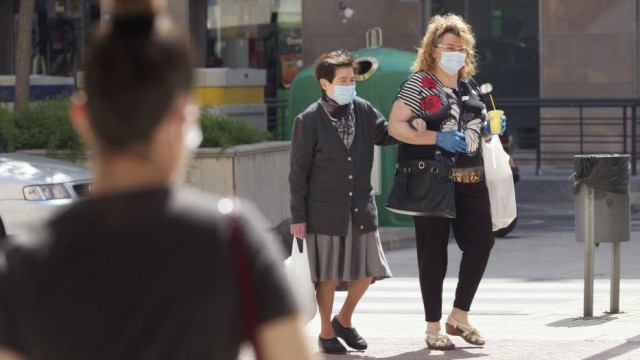 Castelló realiza un seguimiento telefónico a las personas mayores de la ciudad que viven solas 
