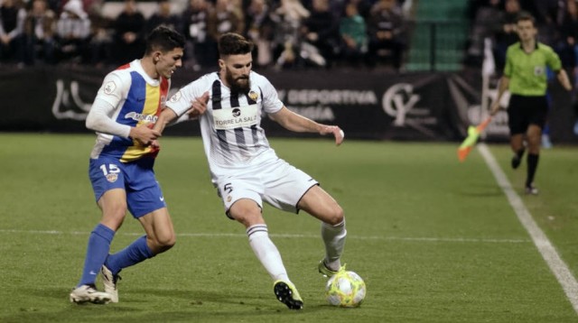 El Castellón ata a los jugadores que acaban contrato hasta el final del 'play off' exprés
