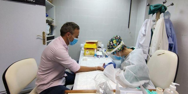 La plantilla y el cuerpo técnico del Castellón dan negativo en el primer test serológico de la RFEF