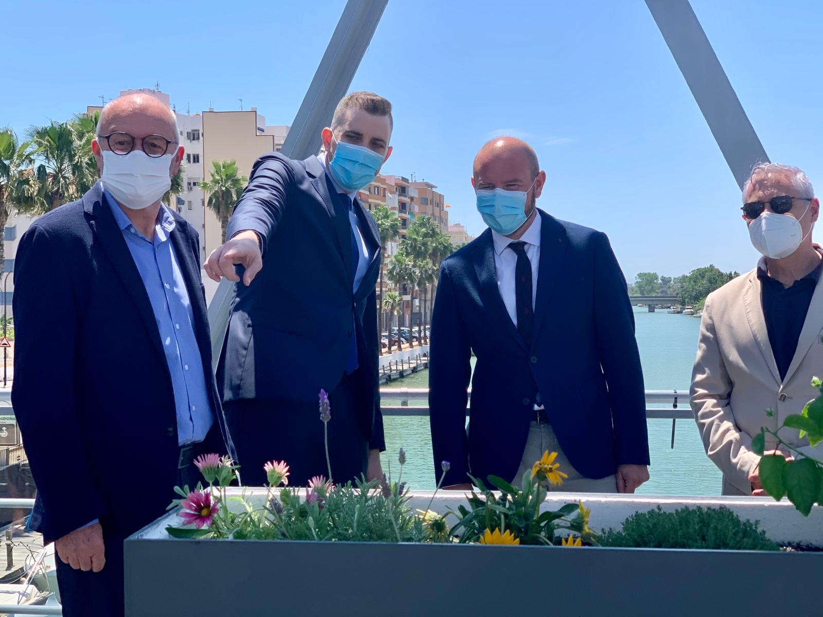 El Puente de Hierro de Cullera, más seguro y accesible para las personas