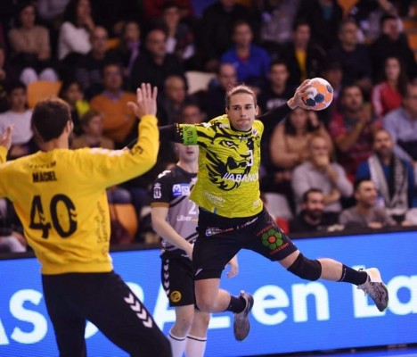 El Balonmano Benidorm ficha al extremo Mario López
