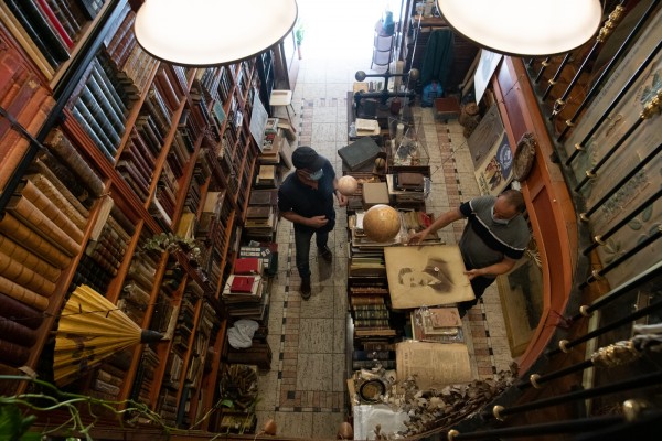 Lo antiguo es nuevo o por qué el futuro está en los viejos libros de Rafael Solaz
