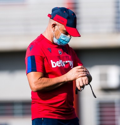 Paco López: “Ganar en Mestalla sería un chute de energía”