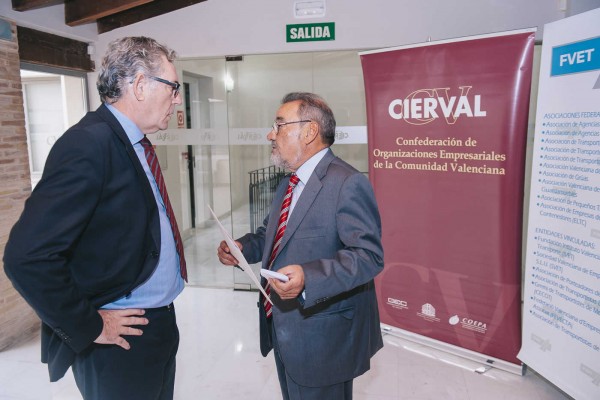 Exempleadas de la patronal Cierval piden la nulidad del ERE por sucesión de empresa en la CEV
