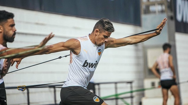 Paulista no se ejercita con el grupo y Celades prueba con Guillamón
