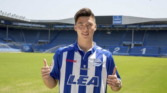 El Alavés incorpora al delantero chino Yiming Yan