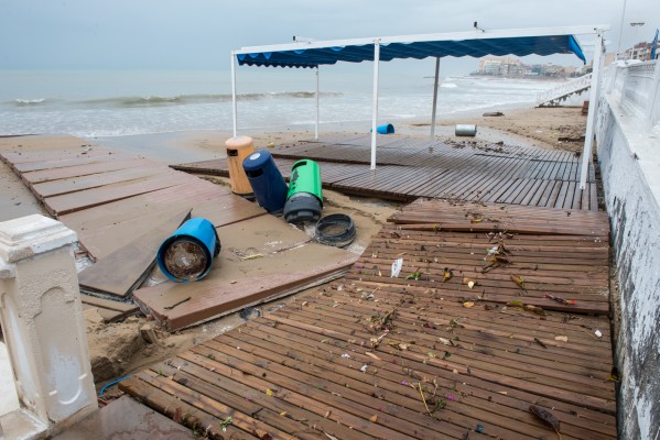 Turismo encarga a Tragsa por 5,9 millones la reparación de las playas dañadas por el temporal