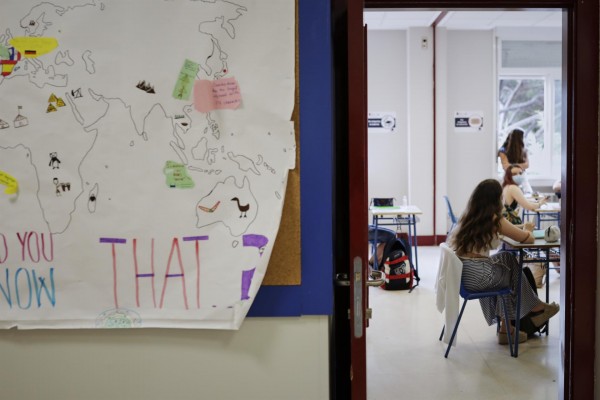 Los centros educativos tendrán que garantizar una distancia de 1,5 metros en la nueva normalidad