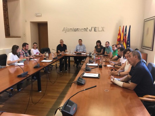 Los partidos de Elche, excepto Ilicitanos, se conjuran para defender la integridad del término