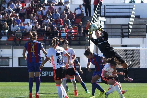 El VCF Femenino se despide de la Copa tras perder ante el Barcelona 