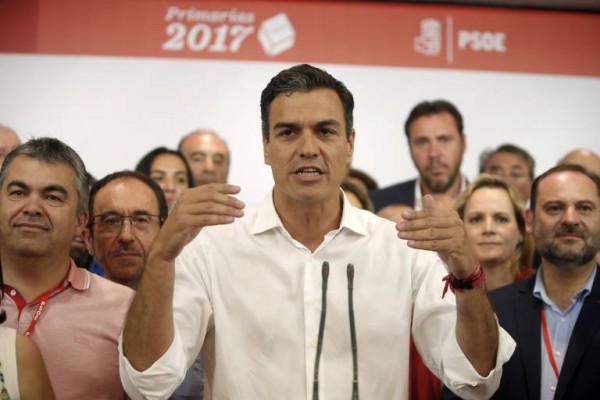 Un congreso del PSOE para encumbrar a Sánchez y 'reeducar' a los barones