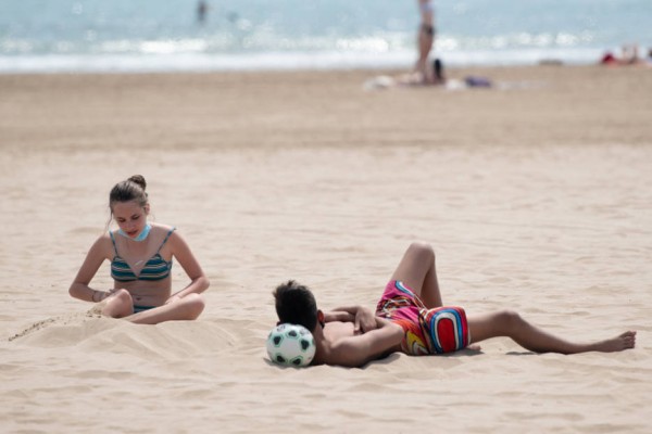 La Comunitat Valenciana lucirá 148 'Banderas Azules' este verano, la cifra más alta de España