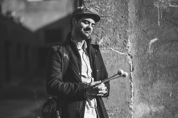 David Moliner llança un primer àlbum que recorre els sons més rellevants del segle XX