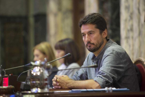 Peris denuncia enchufismo en la etapa de Beatriz Simón al frente de Las Naves