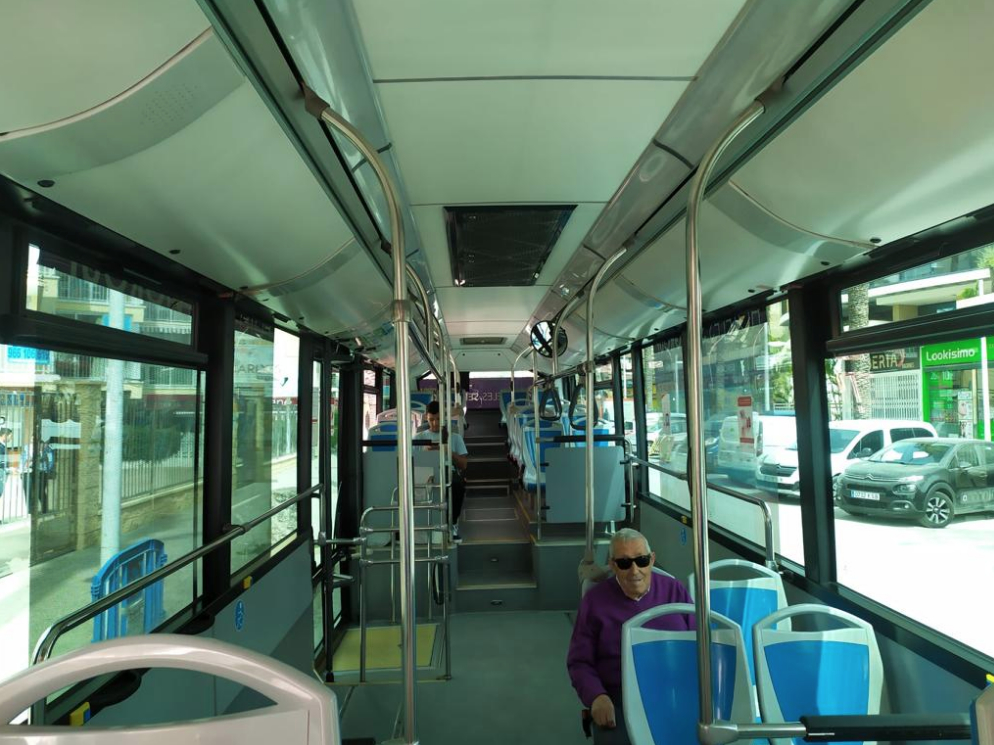 Arcadi España anuncia 3 millones para compensar las pérdidas en el sector del transporte público