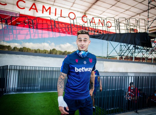 El Levante cata el Camilo Cano
