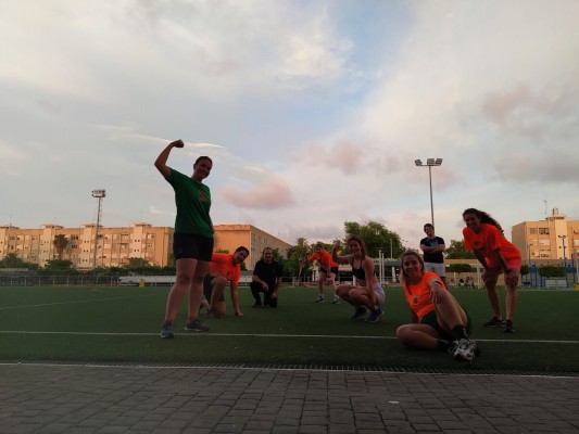 El Rugby Valencia empieza a entrenar sin contacto y con un balón por jugador
